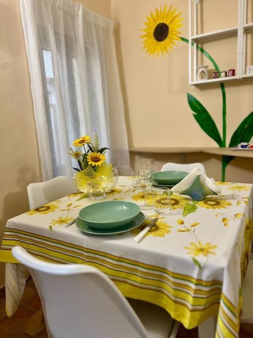 Appartamento Il Girasole Calcinaia Esterno foto